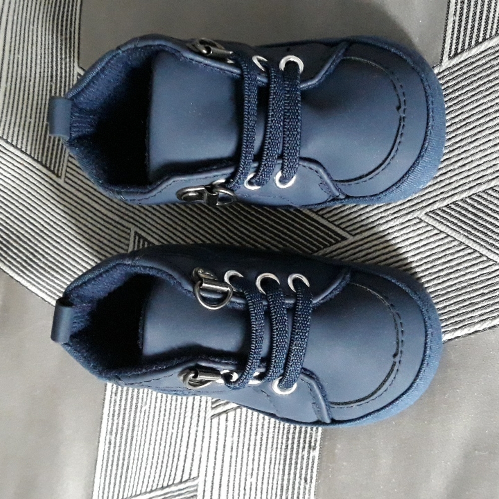 2/$10🌼 Baby boots